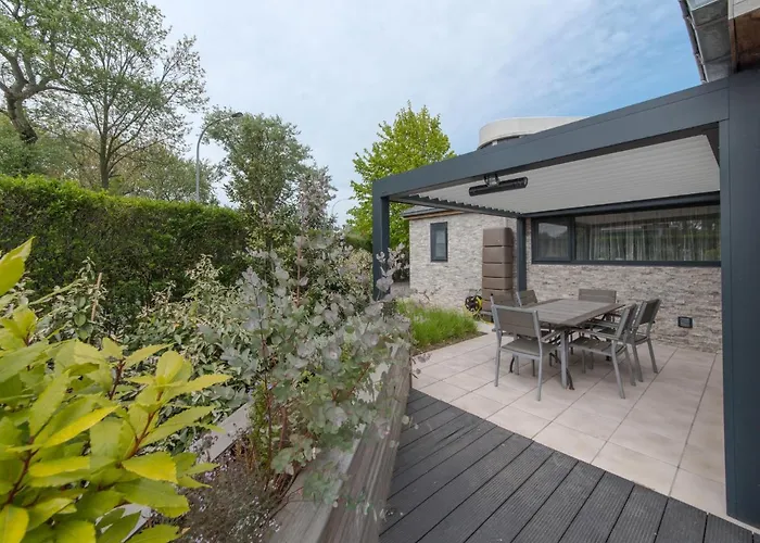 Hébergement de vacances Klemskerkestraat With Terrace By Interhome Bredene